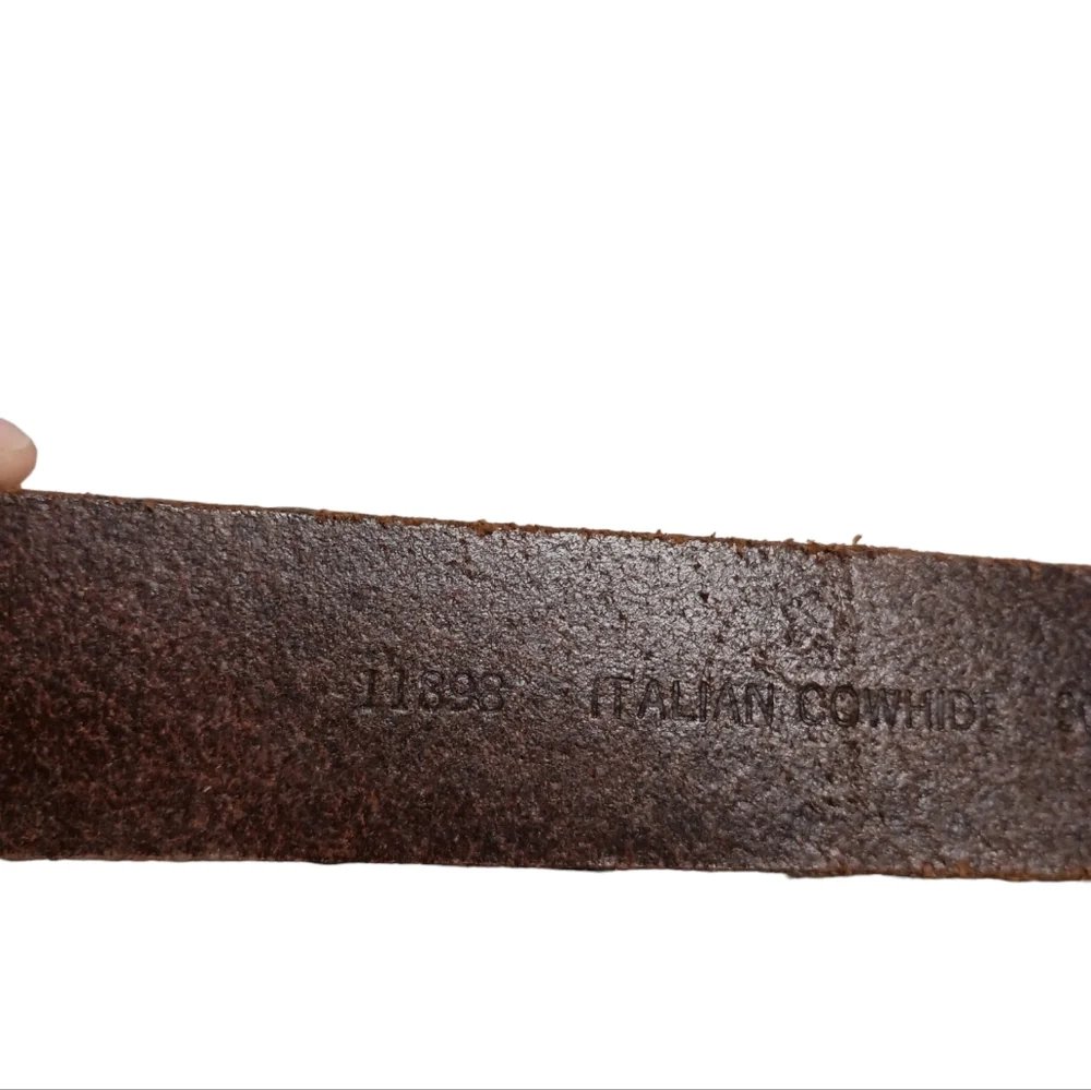 Italian brown cowhide leather belt. Made in Taiwan. Western. Unisex.